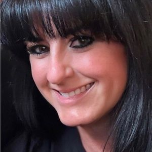 Meet your Posher, Holly